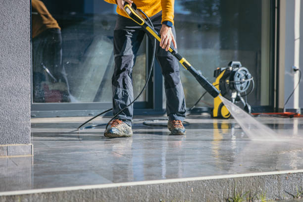 Best Commercial Building Pressure Washing  in Braddock, PA